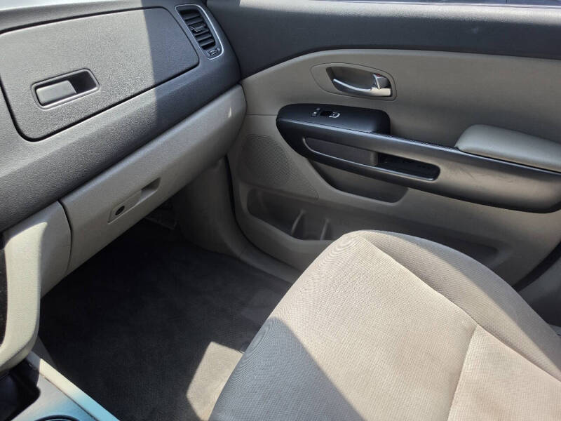 2015 Kia Sedona LX