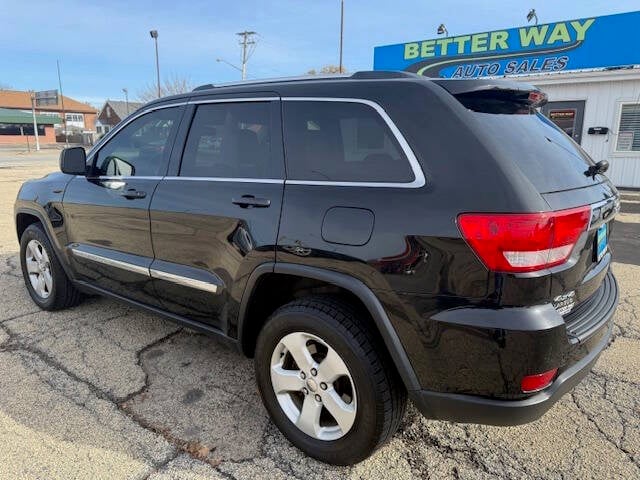 2013 Jeep Grand Cherokee Laredo X photo 4