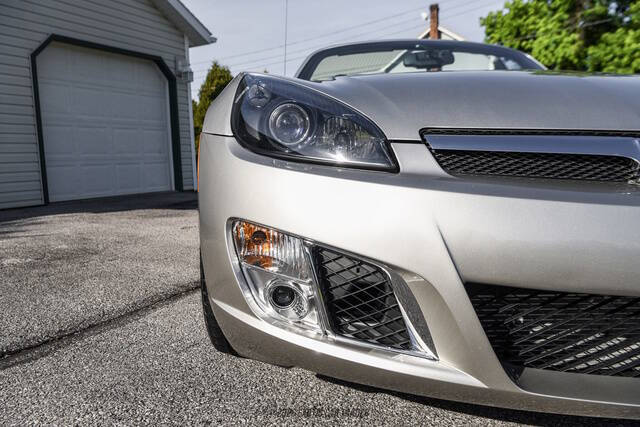 2008 Saturn SKY Red Line