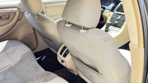 2015 Ford Taurus SEL