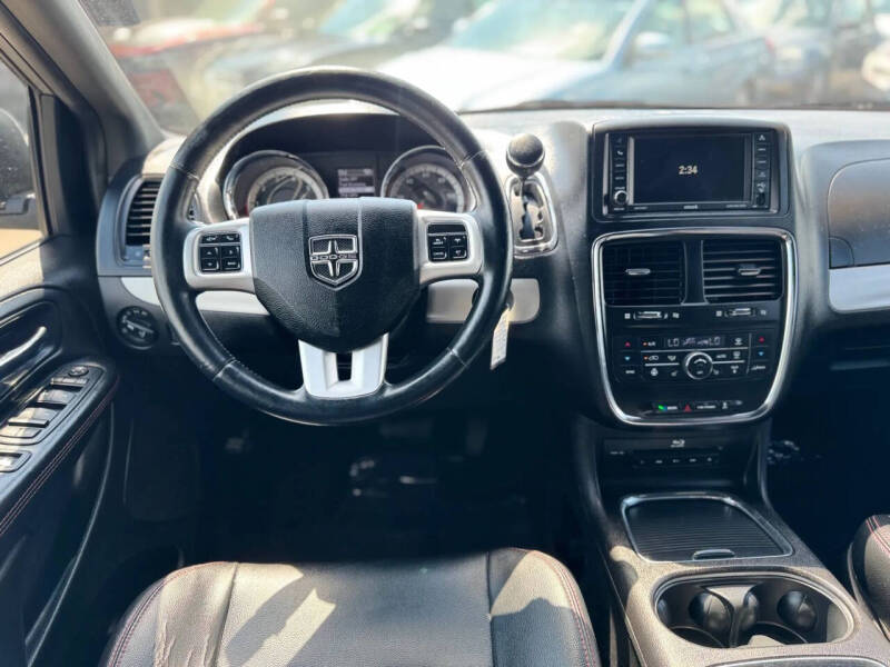 2015 Dodge Grand Caravan R/T