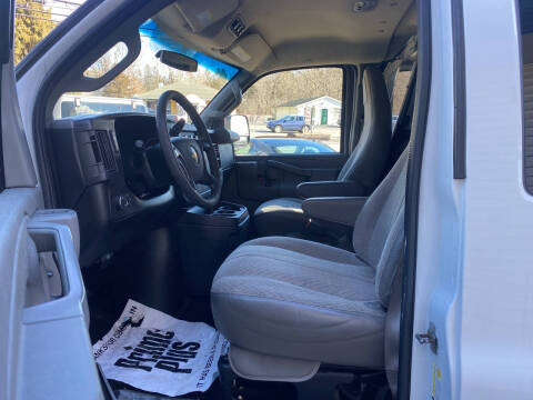 2016 Chevrolet Express LT 2500