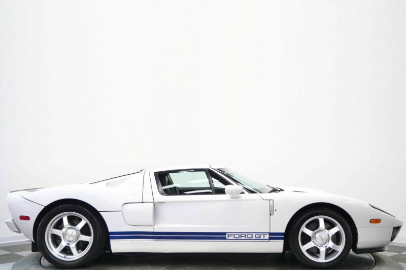 2005 Ford GT