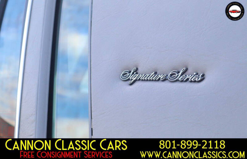 1984 Lincoln Town Car Signature