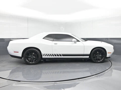 2017 Dodge Challenger SXT