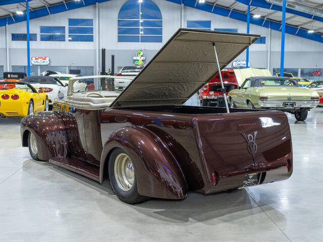 1947 Ford Custom