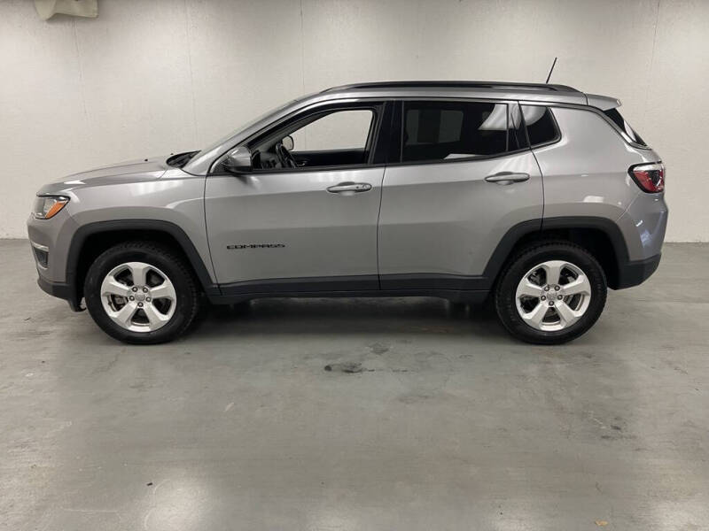 Used 2019 Jeep Compass Latitude with VIN 3C4NJDBB6KT754521 for sale in Celina, OH