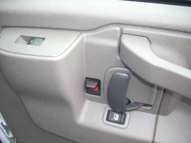 2023 GMC Savana LS 3500