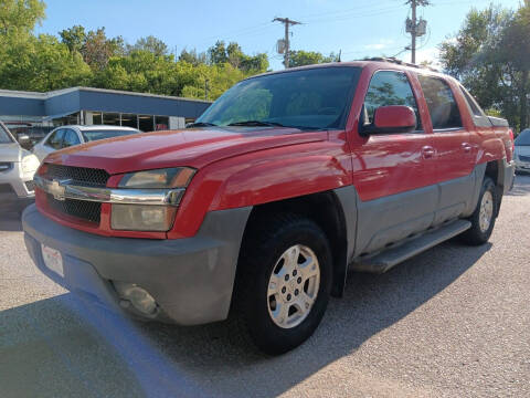 2002 Chevrolet Avalanche for sale at SPORTS & IMPORTS AUTO SALES in Omaha NE