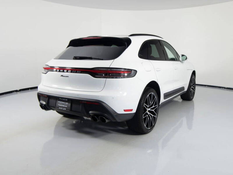 2026 Porsche Macan