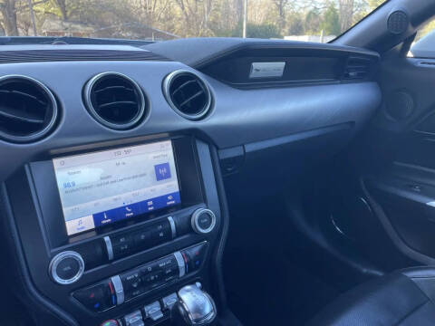 2022 Ford Mustang EcoBoost Premium