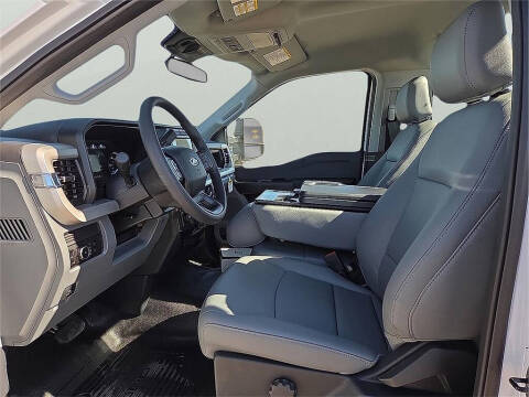 2025 Ford F-600 Super Duty