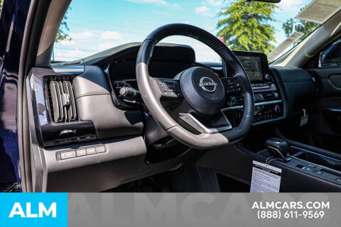 2024 Nissan Pathfinder SV