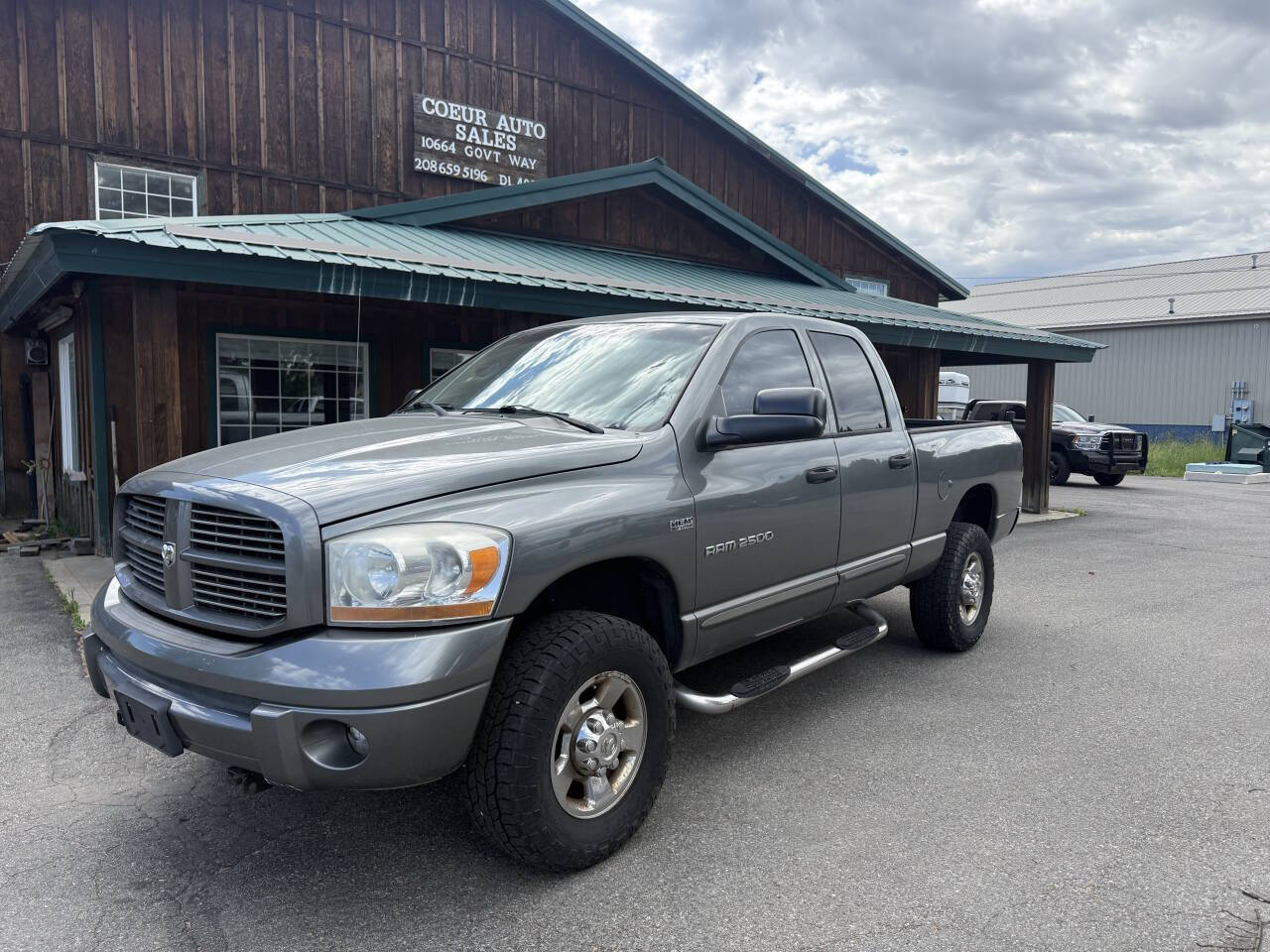 Gray 2006 Dodge Ram 2500 SLT 4x4 SLT 4dr Quad Cab 6.3 ft. SB Pickup 2