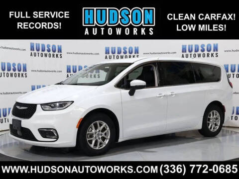 2023 Chrysler Pacifica Touring L