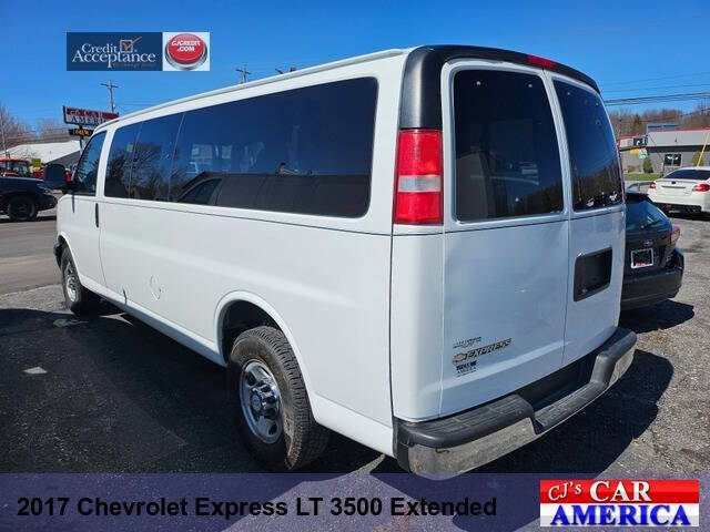 2017 Chevrolet Express LT 3500