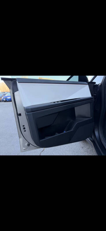 2024 Tesla Cybertruck