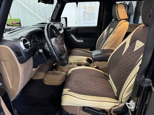 2012 Jeep Wrangler Sahara