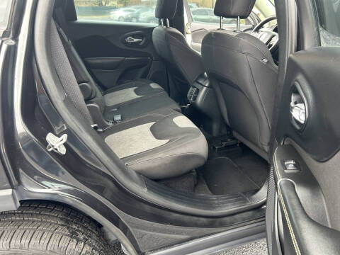 2014 Jeep Cherokee Sport