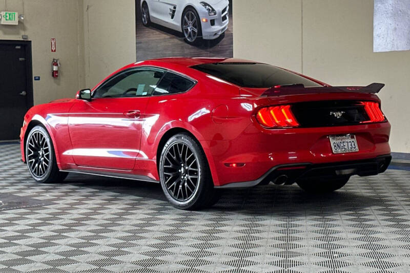 2018 Ford Mustang EcoBoost