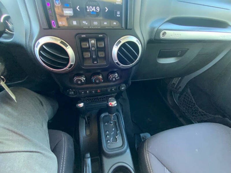 2013 Jeep Wrangler Unlimited Sahara