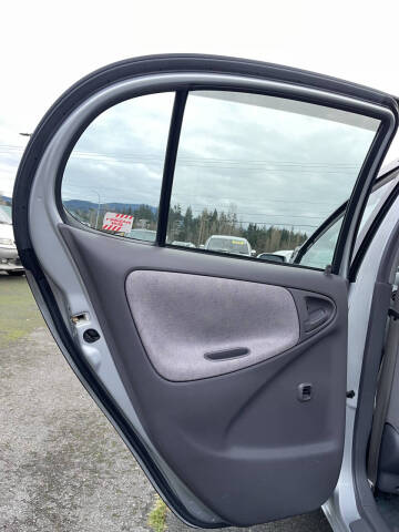 2000 Toyota Platz Echo