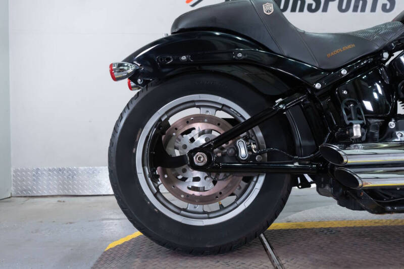 2023 Harley-Davidson Softail Standard