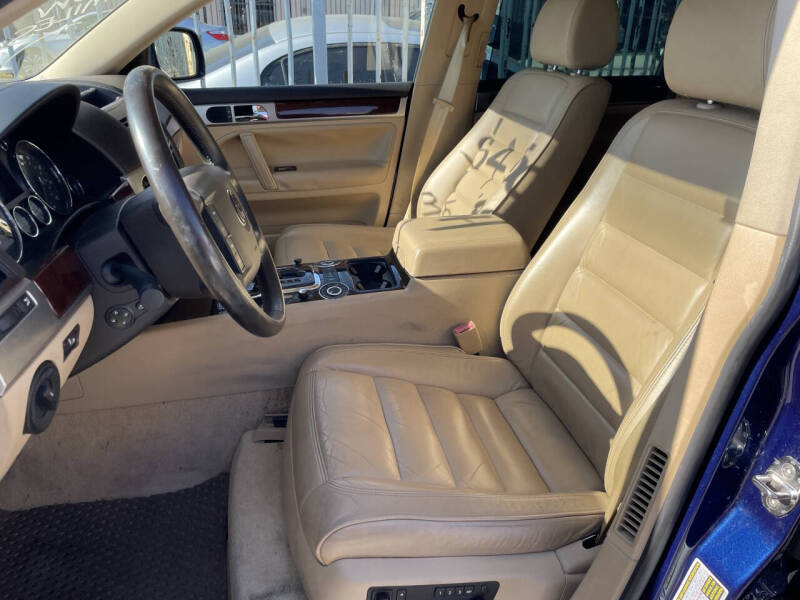 2004 Volkswagen Touareg V8