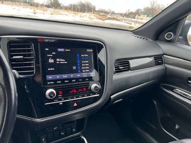 2021 Mitsubishi Outlander PHEV LE