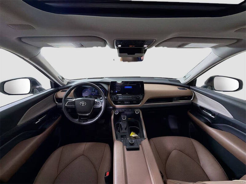 2024 Toyota Grand Highlander Platinum