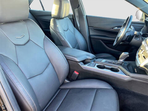 2025 Cadillac CT4 Premium Luxury