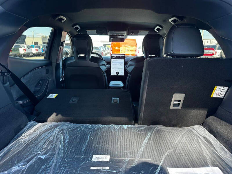 2025 Ford Mustang Mach-E GT