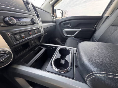 2017 Nissan Titan PRO-4X