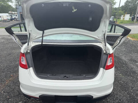 2012 Ford Taurus SE