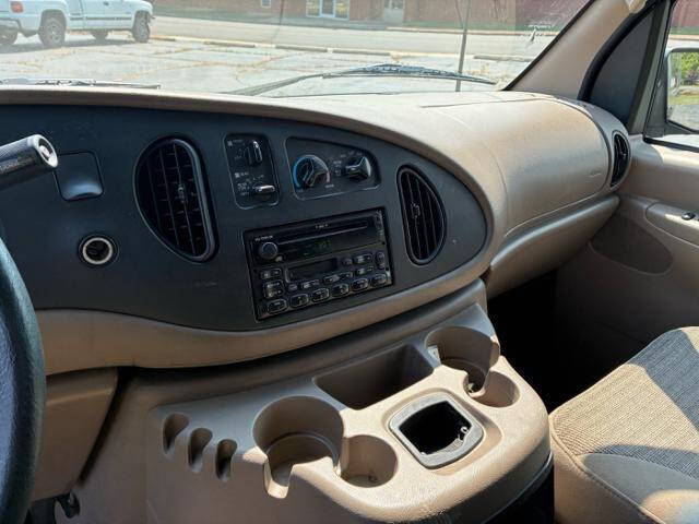 2002 Ford E-Series