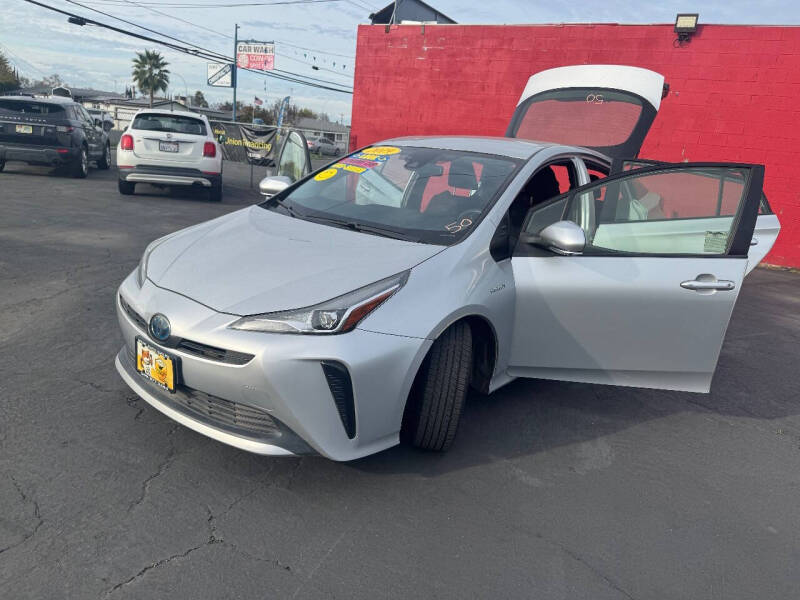 2019 Toyota Prius L Eco