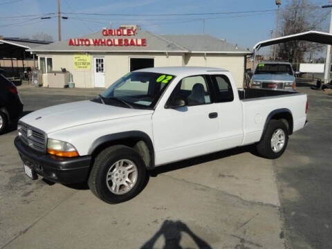 2002 Dodge Dakota for sale at Gridley Auto Wholesale in Gridley CA