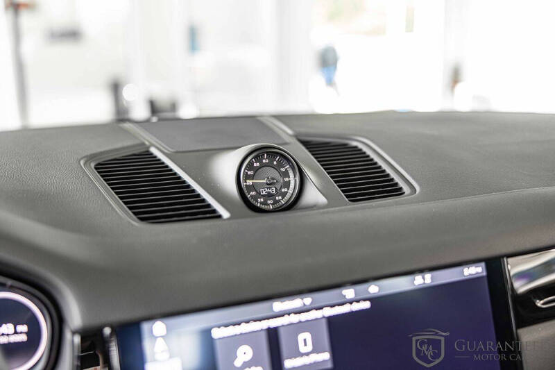 2020 Porsche Cayenne E-Hybrid