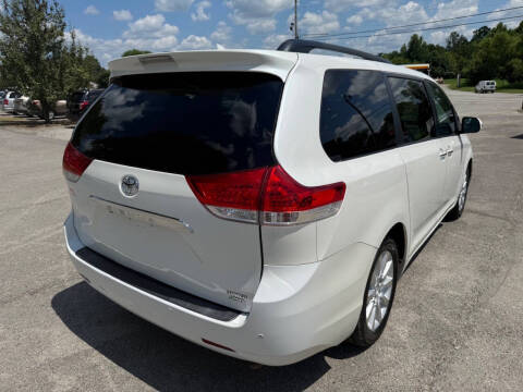 2014 Toyota Sienna Limited 7-Passenger