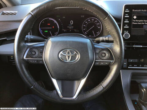 2021 Toyota Avalon Hybrid XLE
