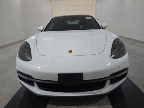 2018 Porsche Panamera 4S