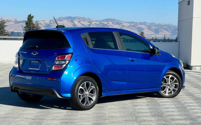 2018 Chevrolet Sonic LT photo 7