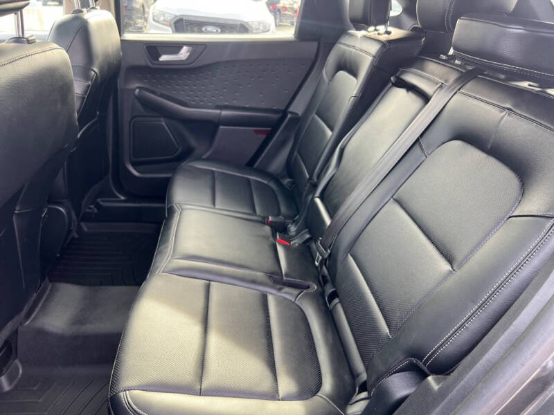 2020 Ford Escape SEL