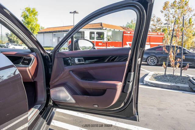 2023 Porsche Panamera GTS