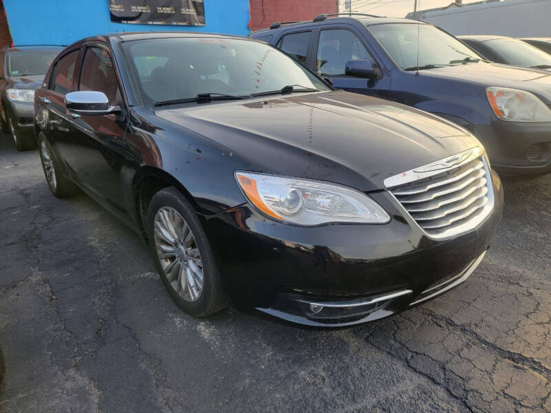 2013 Chrysler 200 for sale at The Bengal Auto Sales LLC in Hamtramck MI