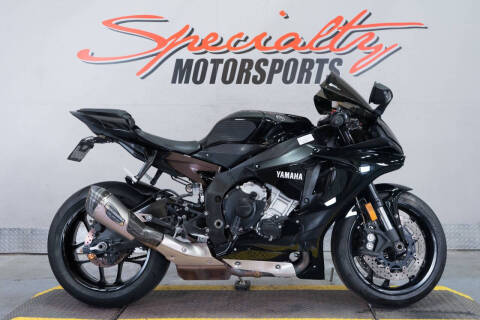 2016 Yamaha YZF-R1