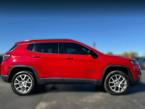2023 Jeep Compass Latitude Lux