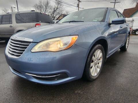 2011 Chrysler 200 for sale at Driveway Deals in Cleveland OH