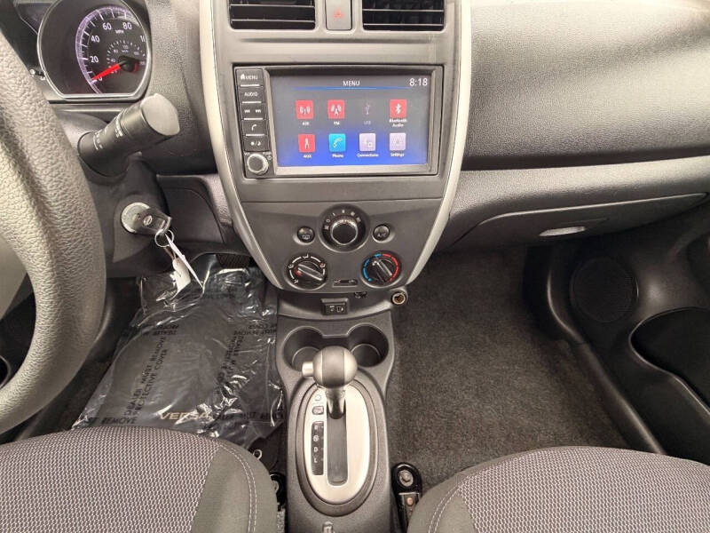 2018 Nissan Versa SV