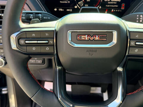 2025 GMC Yukon AT4 Ultimate